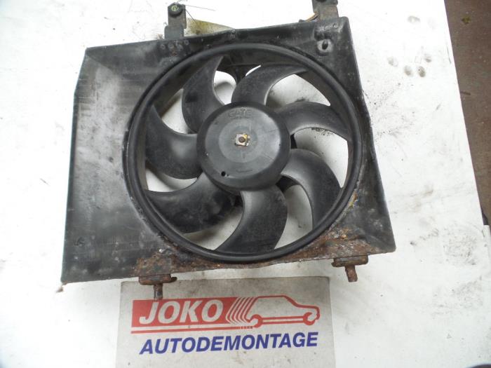 Używane Wentylator Opel Agila (A) 1.3 CDTi 16V Ecotec Cena na żądanie oferowane przez Autodemontage Joko B.V.