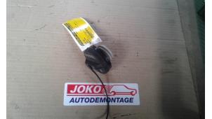 Used Fuel cap Ssang Yong Rexton 2.7 CRDi Price on request offered by Autodemontage Joko B.V.