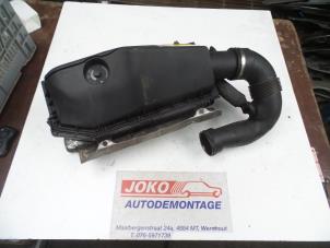 Used Air box Mercedes C Combi (S203) 2.2 C-200 CDI 16V Price on request offered by Autodemontage Joko B.V.