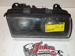 Used Headlight, right BMW 3-Serie Price on request offered by Autodemontage Joko B.V.
