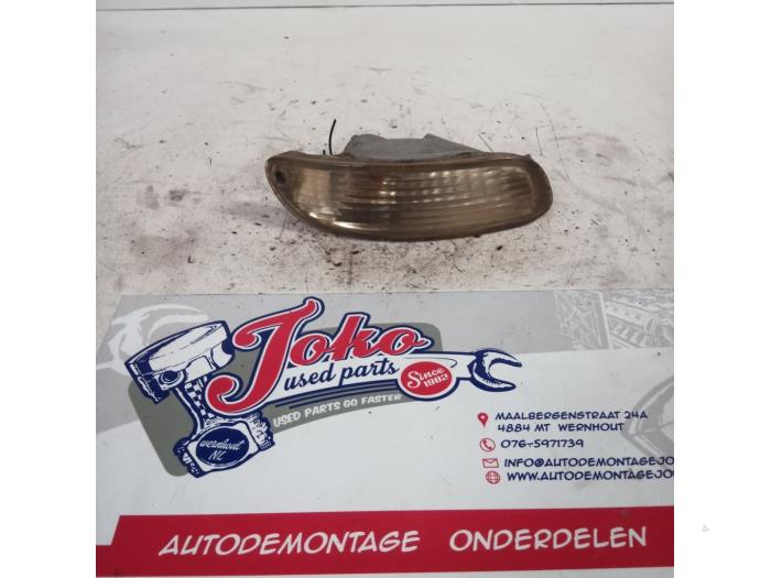 Używane Kierunkowskaz prawy Kia Sephia (FA24) 1.5i 16V Cena na żądanie oferowane przez Autodemontage Joko B.V.