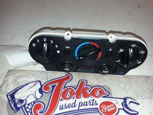 Usagé Panneau de commandes chauffage Ford Fiesta 5 (JD/JH) 1.4 TDCi Prix sur demande proposé par Autodemontage Joko B.V.