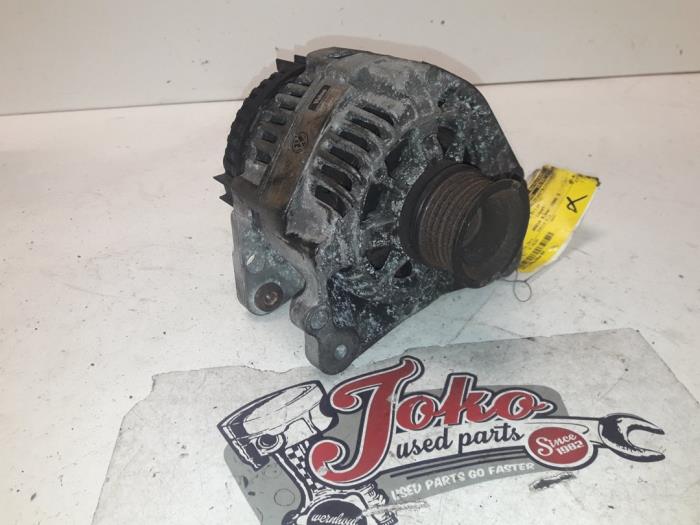 Begagnade Dynamo Volkswagen Golf III (1H1) 1.6 i Pris på förfrågan erbjuds av Autodemontage Joko B.V.