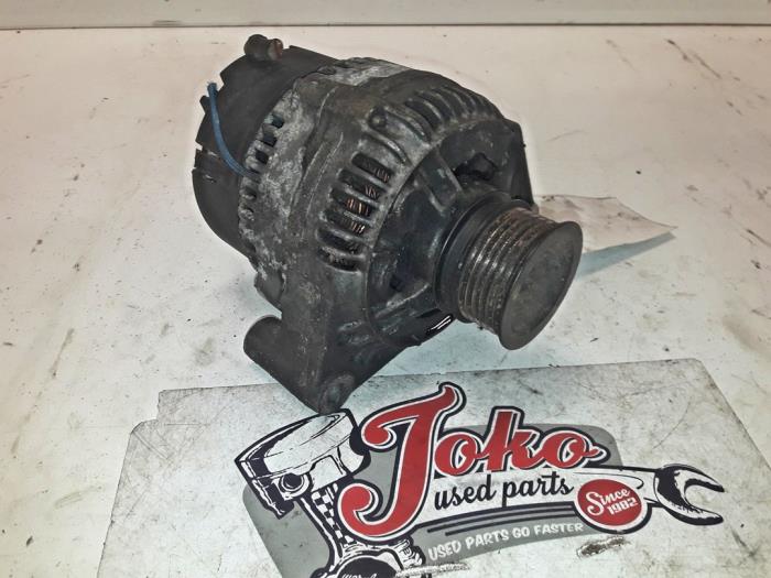 Begagnade Dynamo Mercedes C (W202) 2.2 C-220 D 16V Pris på förfrågan erbjuds av Autodemontage Joko B.V.