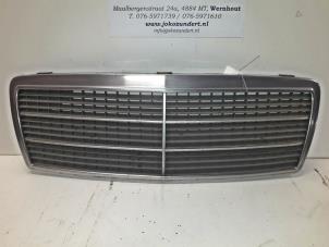 Used Grille Mercedes C (W202) 2.2 C-220 D 16V Price on request offered by Autodemontage Joko B.V.