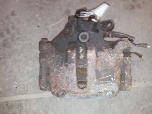 Used Front brake calliper, left Citroen C5 II Break (RE) 1.6 HDiF 16V Price on request offered by Autodemontage Joko B.V.