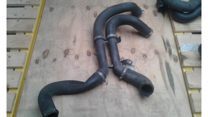 Intercooler Schlauch van een Citroën C5 II Break (RE) 1.6 HDiF 16V 2005