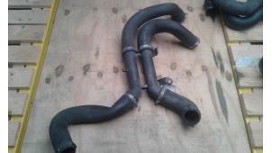 Intercooler Schlauch van een Citroën C5 II Break (RE) 1.6 HDiF 16V 2005