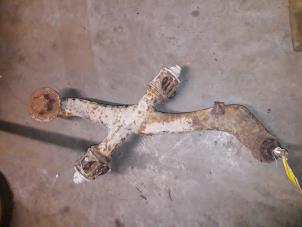 Used Front upper wishbone, left Opel Movano 2.5 DTI Price on request offered by Autodemontage Joko B.V.