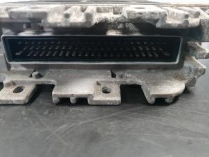 Engine management computer from a Volkswagen Golf III (1H1) 1.9 TDI 1995