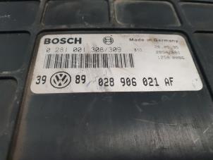 Engine management computer from a Volkswagen Golf III (1H1) 1.9 TDI 1995