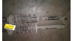 Used Shock absorber kit Volkswagen Golf III (1H1) 1.9 TDI Price on request offered by Autodemontage Joko B.V.