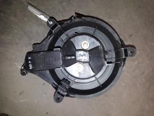 Used Heating and ventilation fan motor Citroen Xsara (N1) 1.9D Price on request offered by Autodemontage Joko B.V.