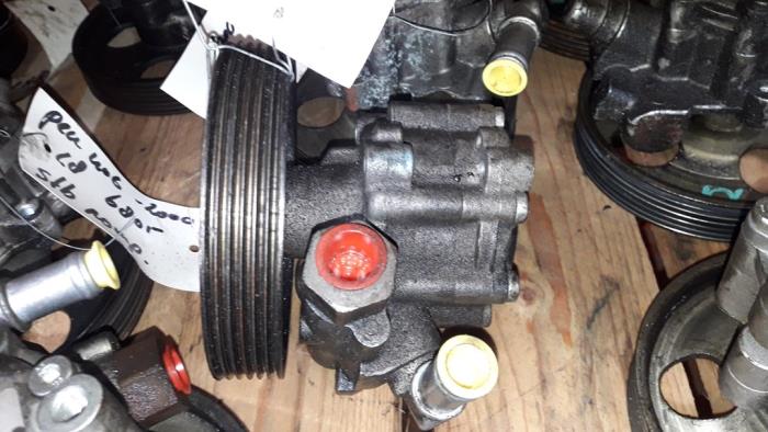 Usagé Pompe de direction Peugeot 607 (9D/U) 2.2 HDi 16V FAP Prix sur demande proposé par Autodemontage Joko B.V.