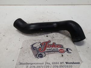 Intercooler Schlauch van een Peugeot 607 (9D/U) 2.2 HDi 16V FAP 2004