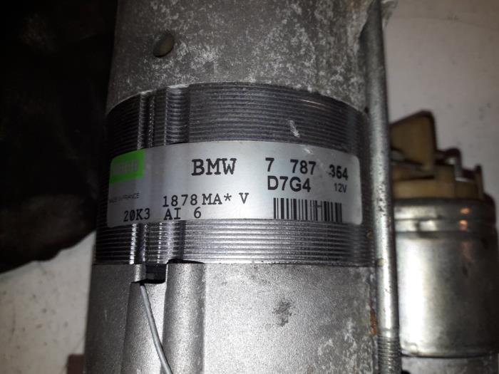 Anlasser van een BMW 3 serie (E46/4) 318d 16V 2004
