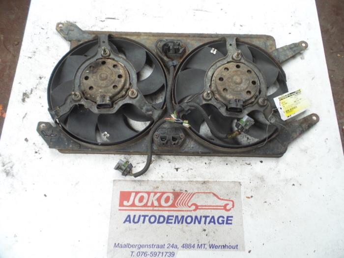 Cooling fans from a Alfa Romeo 156 (932) 1.9 JTD 1999