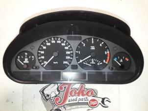 Used Instrument panel BMW 3 serie (E46/4) 318d 16V Price on request offered by Autodemontage Joko B.V.