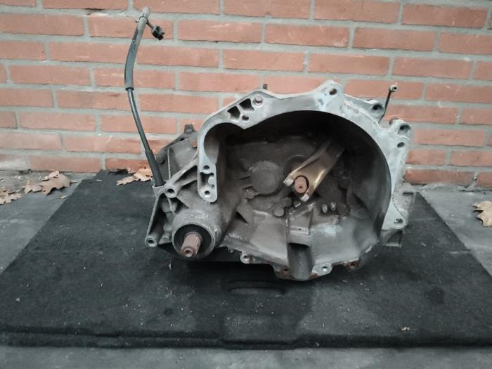 Gebrauchte Getriebe Mitsubishi Carisma 1.6i 16V Preis auf Anfrage angeboten von Autodemontage Joko B.V.