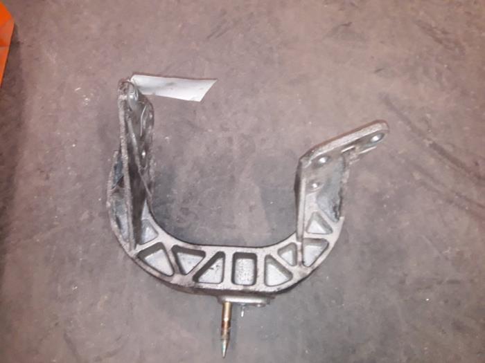Used Engine mount Chevrolet Tacuma 2.0 16V Price on request offered by Autodemontage Joko B.V.