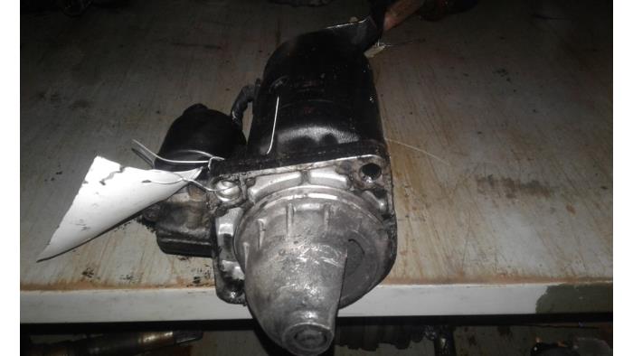 Begagnade Startmotor Dodge Mini Ram Van 2.5 TD Pris på förfrågan erbjuds av Autodemontage Joko B.V.