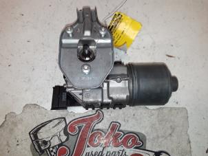 Used Front wiper motor Peugeot 207/207+ (WA/WC/WM) 1.4 16V Price on request offered by Autodemontage Joko B.V.