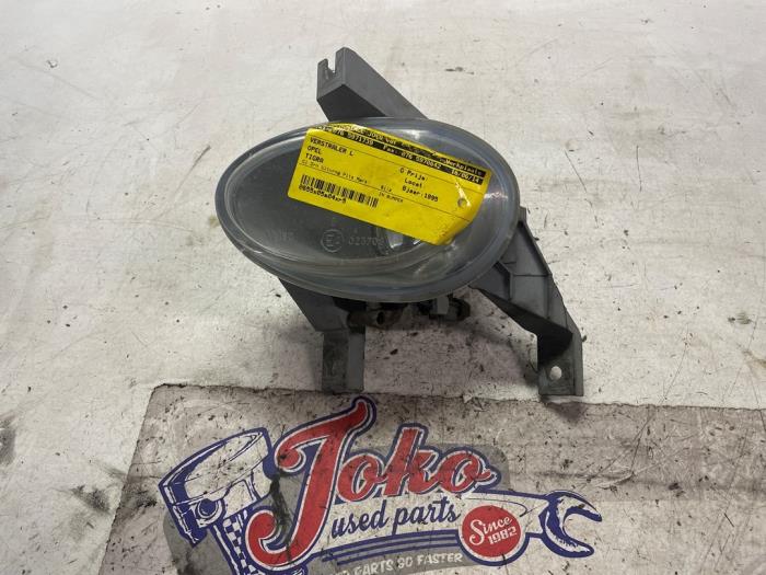 Używane Halogen lewy Opel Tigra Cena na żądanie oferowane przez Autodemontage Joko B.V.