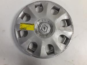 Used Wheel cover (spare) Renault Clio III (BR/CR) 1.5 dCi 70 Price on request offered by Autodemontage Joko B.V.