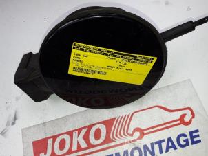 Used Fuel cap Ford Mondeo III 2.0 TDCi/TDDi 115 16V Price on request offered by Autodemontage Joko B.V.