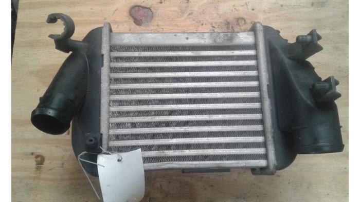 Usados Intercooler Audi A4 (B6) 2.5 TDI 24V Precio de solicitud ofrecido por Autodemontage Joko B.V.
