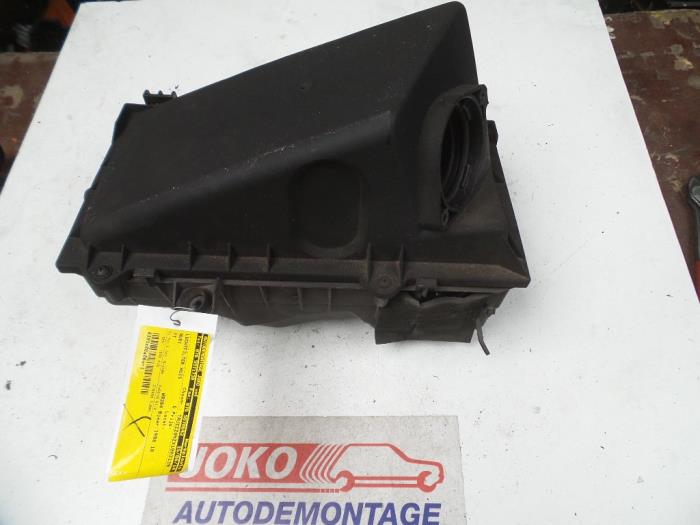 Begagnade Luftfilterhus Audi TT (8N3) 1.8 20V Turbo Pris på förfrågan erbjuds av Autodemontage Joko B.V.