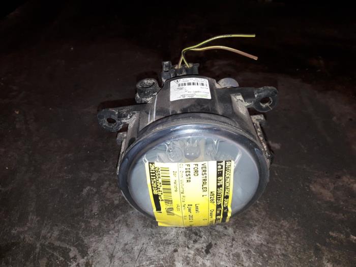 Używane Halogen lewy Ford Fiesta 6 (JA8) 1.25 16V Van Cena na żądanie oferowane przez Autodemontage Joko B.V.