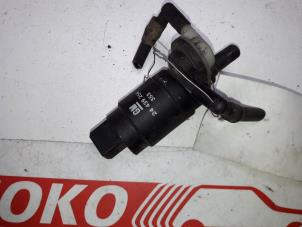 Used Windscreen washer pump Opel Corsa C (F08/68) 1.2 16V Price on request offered by Autodemontage Joko B.V.