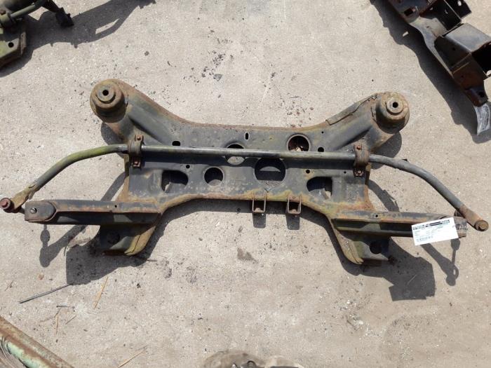 Begagnade Underram Ford Transit 2.0 TDdi 16V 260S Pris på förfrågan erbjuds av Autodemontage Joko B.V.