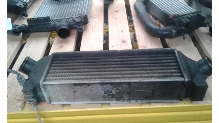 Usados Intercooler Ford Transit 2.0 TDdi 16V 260S Precio de solicitud ofrecido por Autodemontage Joko B.V.