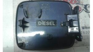 Used Tank cap cover Hyundai Trajet 2.0 CRDi 16V Price on request offered by Autodemontage Joko B.V.