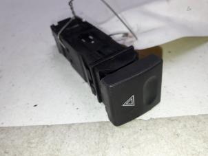 Used Panic lighting switch Citroen Saxo 1.1i X,SX Price on request offered by Autodemontage Joko B.V.