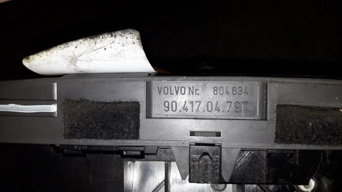 Panel de control de calefacción de un Volvo V40 (VW) 1.8 16V 1997