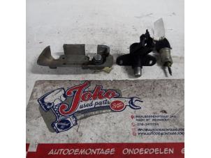 Used Set of cylinder locks (complete) Opel Astra G Caravan (F35) 1.7 DTI 16V Eco4 Price on request offered by Autodemontage Joko B.V.