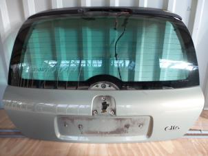 Używane Tylna klapa Renault Clio II (BB/CB) 1.4 16V Cena na żądanie oferowane przez Autodemontage Joko B.V.