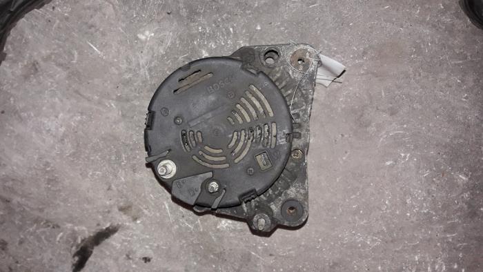 Begagnade Dynamo Audi 90 Pris på förfrågan erbjuds av Autodemontage Joko B.V.