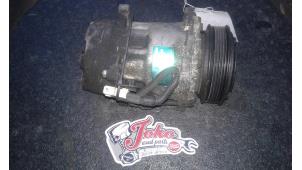 Used Air conditioning pump Peugeot 406 (8B) 1.9 dt Price on request offered by Autodemontage Joko B.V.