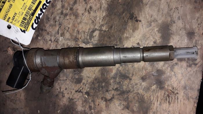 Usagé Injecteurs BMW 3 serie (E46/4) 318d 16V Prix sur demande proposé par Autodemontage Joko B.V.