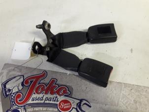 Used Rear seatbelt buckle, centre Ford Fusion 1.4 16V Price on request offered by Autodemontage Joko B.V.