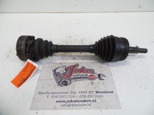 Used Front drive shaft, right Mercedes Vito (638.1/2) 2.3 110D Price on request offered by Autodemontage Joko B.V.