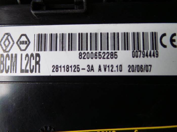 Used Body control computer Renault Clio III (BR/CR) 1.5 dCi 85 Price on request offered by Autodemontage Joko B.V.