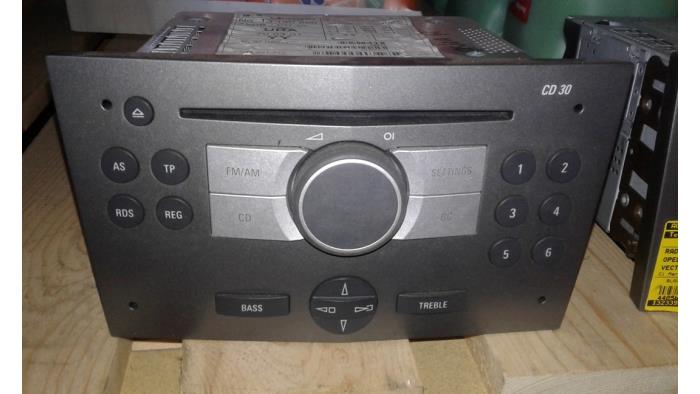 Radio/Lecteur CD d'un Opel Astra H (L48) 1.6 16V Twinport 2005