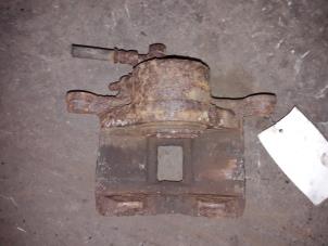 Used Front brake calliper, right Opel Frontera (6B) 2.2i 16V Price on request offered by Autodemontage Joko B.V.