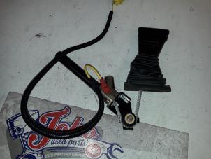 Used Seatbelt tensioner, left Opel Frontera (6B) 2.2i 16V Price on request offered by Autodemontage Joko B.V.