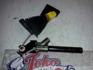 Used Seatbelt tensioner, right Opel Frontera (6B) 2.2i 16V Price on request offered by Autodemontage Joko B.V.